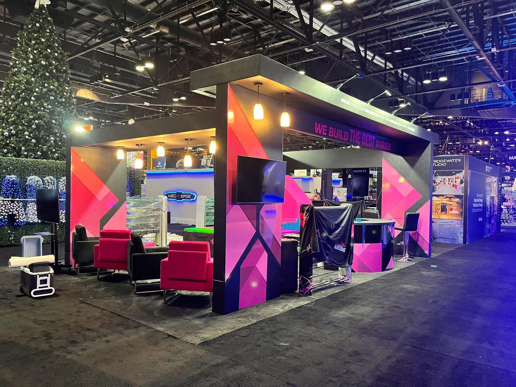 CUSTOM EXHIBITION STANDS